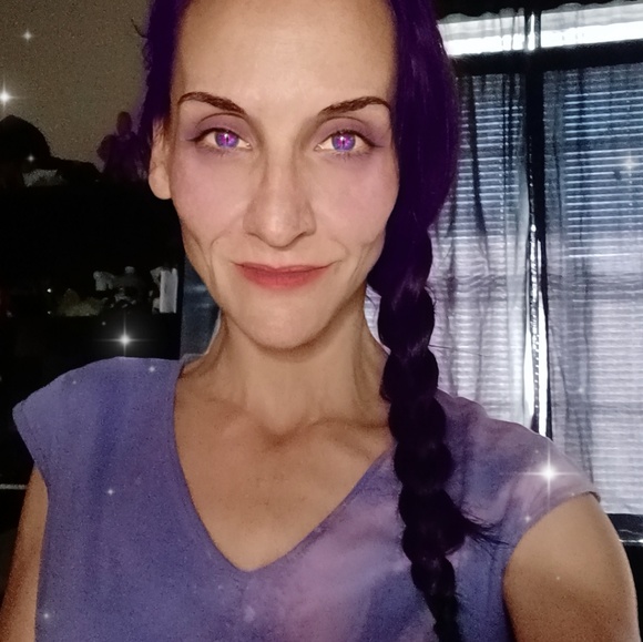 Meet your Posher, Candice - Picture 3 of 16